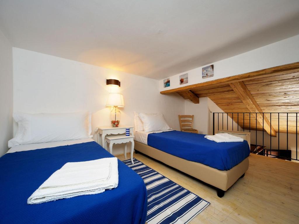 Residenza Matarazzo E Le Sue Soffitte Apartment Castellabate Room photo